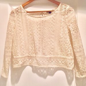 American Eagle 🦅 lace top